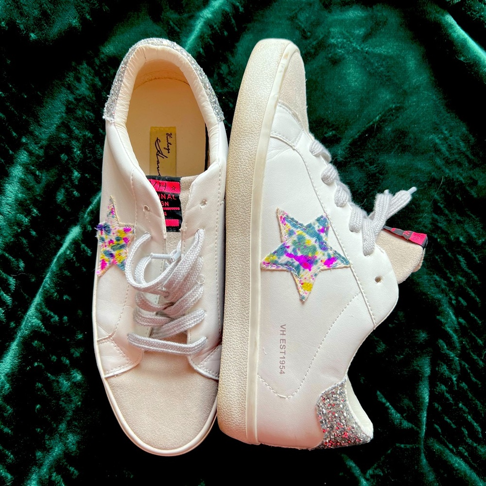 Vintage Havana Tie Dye Sneaker - women’s size 11.